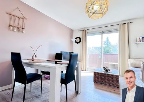 Finistère (29) À vendre à Quimper, appartement T3 de 65 m² habitable, situé au dernier étage, avec balcon et cave