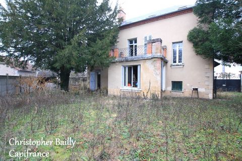 Charmante maison de 188 m² au cur de Varennes, 4 chambres
