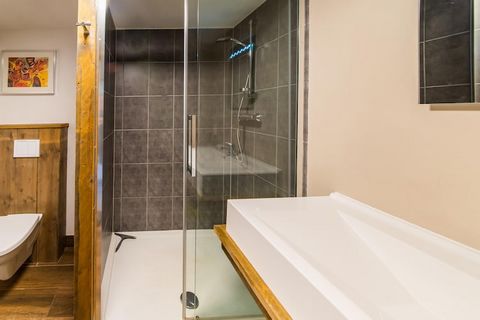 This beautiful vacation home is equipped with many luxury amenities. From a private hot tub to an infrared sauna and a magnificent garden, all the ingredients are there for a relaxing holiday with family or friends. Vielsalm is located in the Ardenne...