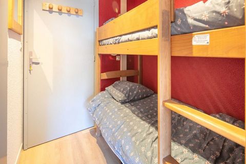 A charming studio perfect for mountain getaways, this compact holiday home accommodates up to four guests in a light-filled 19 m² space. Ideal for couples or small families, the studio features a private balcony offering serene mountain and slope vie...