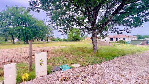 Terrain constructible et viabilisé de 993,00 m² à vendre proche de FRONTON (31)