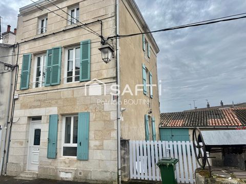 MAISON EN PIERRE 3 CHAMBRES ET COURS A NIORT