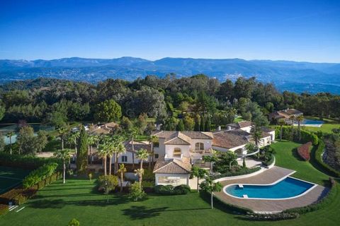 This property located in a residential area in TANNERON with an exceptional panoramic view of the entire Côte d'Azur and more particularly of the Lérins Islands and the bay of Cannes. TANNERON is an exceptional, top-of-the-range, very quiet site. Ben...