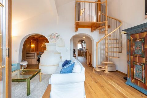 La magnífica casa de vacaciones Heritage Heritage en Kirchberg es un alojamiento perfecto para familias y grupos grandes. La casa está bellamente amueblada y tiene una sauna con ducha y un amplio balcón con una vista impresionante de las montañas Gai...