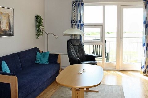 2-storey holiday apartment with views of the Wadden Sea and marsh land. There is an west-faced covered terrace and balcony. Tile floors in the bathroom, wooden floors in the rest of the house. Ground floor has bathroom with shower and underfloor heat...