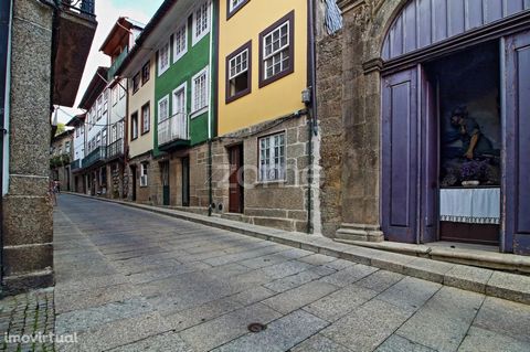 Property ID: ZMPT547239 Rua de Santa Maria, was one of the first open streets in Guimarães, as it was intended to be a link between the convent founded by Mumadona, surrounded by the lower part of the village, and the Castle located in the upper part...