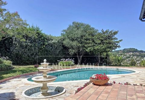 Residential quiet area, the Domaine de Supercannes, a charming Provençal family villa, Ground floor :Entrance hall, living/dining room with fireplace opening onto terrace and swimming pool with a lovely flat landscaped garden, 1 spacious kitchen, 3 b...