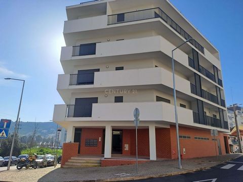 Fantastic Apartment T2+1 NewApartment with excellent areas 116 m2+Balconies 19,50m2Parking for 1 car.In the center of Odivelas, you will find these magnificent apartments, with excellent location, all kinds of commerce in the surroundings, schools, p...