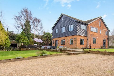 £1,800,000 - £1,850,000 Guide Price. Imposing six bedroom family residence. Elegant contemporary interiors in-excess of 5,100 square feet. Ideal for multigenerational living with separate living quarters. Two kitchens - six receptions - two offices -...