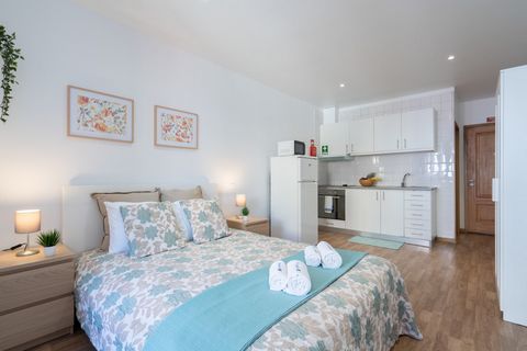 About this space Live like a local in the heart of PORTO! Adorable is the word that best describes this apartment. With an excellent CENTRAL LOCATION, in this studio you will find a LOVE decoration that will allow you to have an unforgettable experie...