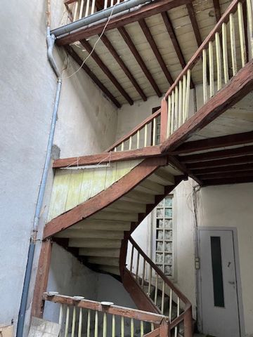 Dpt Haute Garonne (31), à vendre REVEL appartement T11