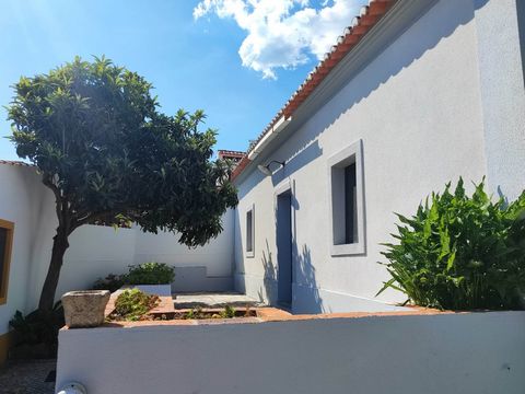 Located in Valhascos, Sardoal, this little country house has all that is needed to work from home in a simple, but peaceful atmosphere. It is part of a property with two more houses, where the owners live, but the house for renting has total privacy....