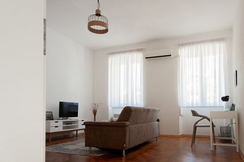 Offering this beautiful and sunny 62 m2 apartment in the center of Rijeka, on the 3rd floor of a historic, residential building with a view on the Trsat castle and the mount Ucka. Enjoy your morning coffee immersing in the remains and sounds of the o...