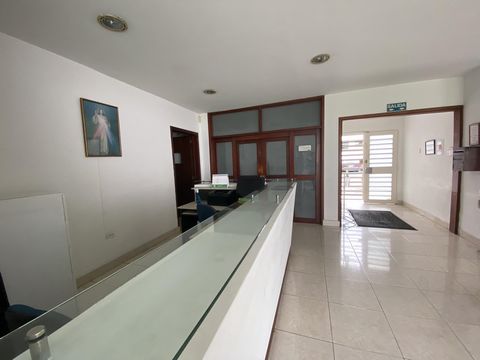 Sale property for clinical, medical, scientific facilities, in the best location the triangle of health, between the Imbanaco Nueva clinic, Cali Red Cross and Imbanaco Clinic initial headquarters. Central point of the city of Cali, San Fernando area....
