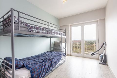 Flat located on the 5th floor with 2 bedrooms (1 with a double bed and 1 with a bunk bed for 3 persons). Furthermore, there is a nice modern and cosy living room with frontal sea view (sofa bed for 2 persons) and a semi-open kitchen. In the bathroom,...