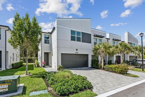 Welcome to your dream home! This stunning, new constructed townhouse offers the perfect blend of luxury, comfort, and convenience. Boasting three bedrooms, two and a half bathrooms, and a host of upgrades, this home is sure to exceed your expectation...