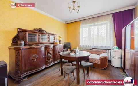 Attention new lower price! Good real estate recommends for sale a semi-detached house in the Górzyskowo housing estate in Bydgoszcz, from the 30s of the twentieth century. The building has a partial basement, with an additional attic, has a usable ar...