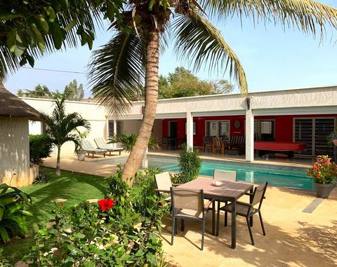 Located in a small residential cul-de-sac, within walking distance of shops and the beach, this spacious single storey villa will offer you comfort and tranquility. The villa is rented furnished, includes a living/dining room, a fitted kitchen, a uti...