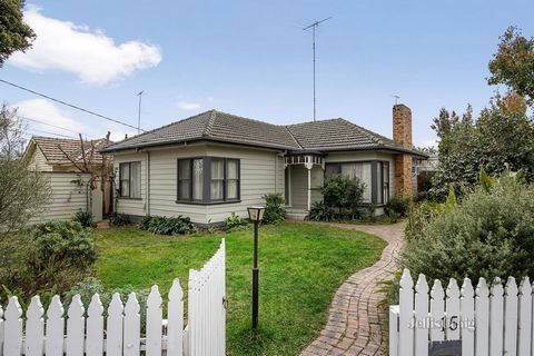 Limited only by your imagination, this updated weatherboard home boasts dual street frontages on a compact block in a prized pocket of Bulleen. Ideal for investors or developers with the strong possibility of building two side by side units or a spar...