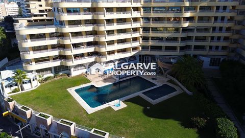 Located in Vilamoura. Excellent 1 bedroom apartment completely renovated. Located in the center of Vilamoura, close to all amenities (shops, bars, restaurants, pharmacy, supermarket,...). The apartment in a building with a garden and two swimming poo...