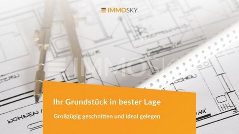 Bienvenue dans un monde plein de possibilités, où votre rêve de posséder votre propre maison sur un terrain spacieux de 701 m² attend de se réaliser ! Laissez libre cours à votre créativité et concevez votre paradis personnel qui reflète vos souhaits...