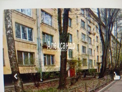 1702652 В продаже 3-х комнатная квартира в Кировском районе СПб, в шаговой доступности от 2-х станций метро 