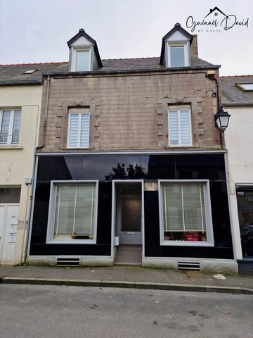 MAISON EN CENTRE-VILLE AVEC DÉPENDANCE À RÉNOVER