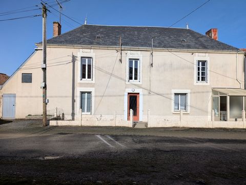 Longère à vendre 197m² dont appartement T1 - TERVAL (85)