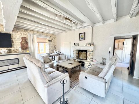 Propriété de charme en pierres à CROIXILLE (15 min de Vitré)