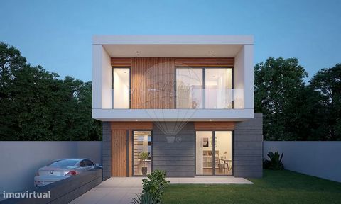 MORADIA | T4 | NOVA CONSTRUÇÃO | CASCAIS   Apresentamos esta magnífica moradia T4 em fase de construção, localizada a poucos minutos a pé do centro de Tires, em São Domingos de Rana, concelho de Cascais.  Esta é a oportunidade ideal para personalizar...