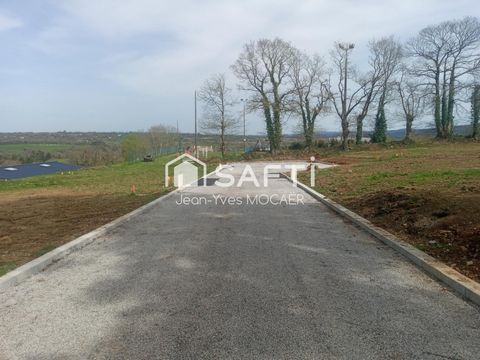SAINT-THOIS (29520) ; Terrain viabilisé, borné, libre de constructeur, 567 m2.