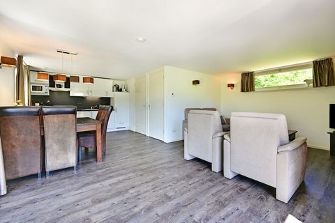 Dit prachtige chalet bevindt zich midden in de natuur, in Tubbergen in Overijssel. Het chalet beschikt over 3 slaapkamers en een badkamer. Er kunnen 6 gasten verblijven, wat ideaal is voor een groot gezin of een groep vrienden. De omgeving leent zich...