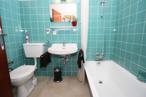 This apartment for a maximum of 4 people is located in an apartment complex right in the center of Maria Alm in Salzburgerland and offers direct access to the Hochkönig ski region. The apartment is on the third floor and offers a cozy kitchen-living ...