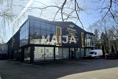 Commercial center with two separate buildings. Good location, close to transport, restaurants, public institutions. The building has a planned reconstruction project. Conference rooms, a spacious lobby, several separate rooms, a warehouse. Parking bo...
