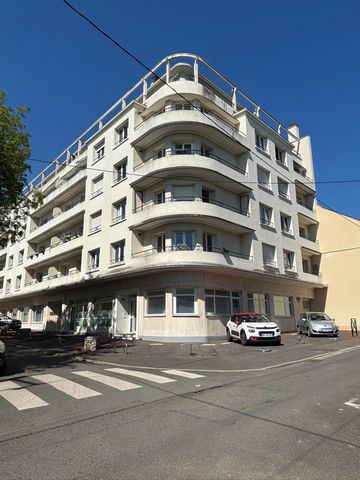 CENTRE VILLE AVEC PARKING EN LOCATION
