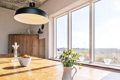 Authentic cottage with sauna located in the 1st dune row with direct access to the beach at Grønne Strand. The cottage has two bedrooms, living room and kitchen with i.a. ceramic hobs and refrigerator with small freezer. Bathroom with a small sauna. ...