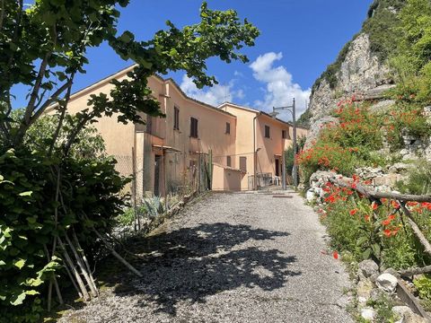 Immersed in the enchanting lands of Cerreto di Spoleto, near the renowned spa center of Triponzo, stands a unique opportunity: an entire residential complex for sale of over 500 square meters in total. An authentic jewel made up of four residential u...