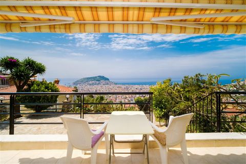 Antik kent duplex is located in Bektas district directly in the hills near Alanya and the most fashionable district in the region. Due to its unique location 100 meter above sea level, this property offers spectacular views to both the blue Mediterra...