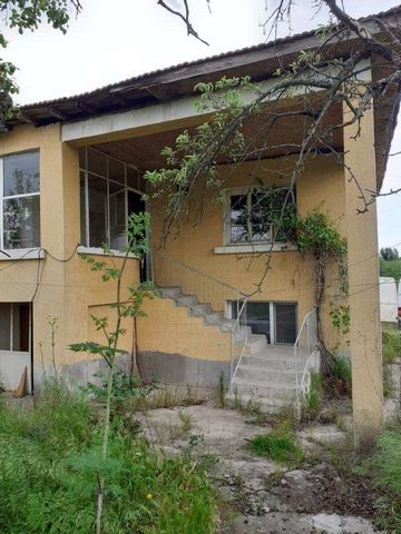 For sale a detached house, old brick construction, in the village of Vladimirovo, Haskovo region. The house has a built-up area of 80 sq.m. The property has two floors. On each floor there are two rooms. The house is in decent condition, without mode...