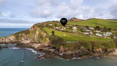 THE BEST VIEW IN COMBE MARTIN? South Cot is a spacious detached family home in a prime coastal setting, located on the fringe of Exmoor enjoying superb views due to its elevated position. The property is within a stone's throw of the picturesque rock...