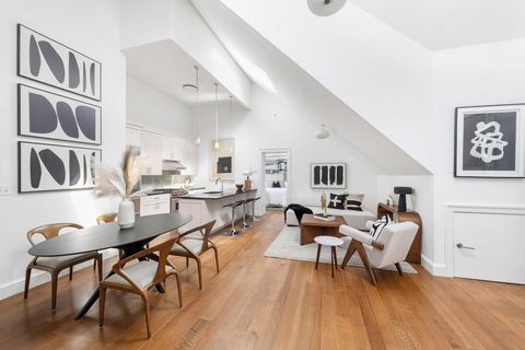 The Luxury Alliance Team offers the rare opportunity to break away from the basic, Brooklyn standard and enter the historically enchanting Residence 4C at 58 Strong Place. The exterior of this stunning condominium boasts the beauty of the Gothic Revi...