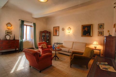 Why stay here? This family-friendly farmhouse has a swimming pool to relax and rejuvenate while you holiday in Tuscany. It is located in Le Tolfe that offers great cycling routes through the dirt tracks known as Strade Bianche. Parking is provided on...