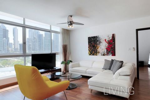 NEW Deco ! LUXURY Condo in the heart of the city. SPACIOUS and LUMINOUS.. VIEWS : part CITY , part OCEAN.. Best of both worlds ! Newly fully redecorated contemporary Designer style... Modern & Trendy ambiance with happy feeling. #YOLO. Perfect for Va...