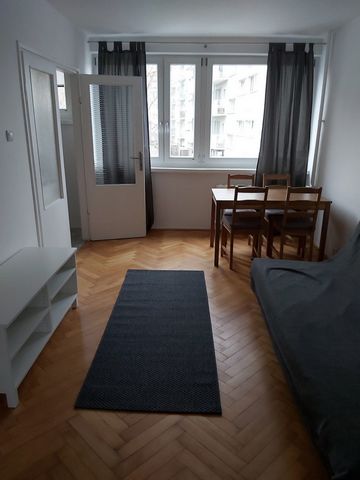 Neighbourhood: The flat is located on Kotlarska Street, next to Nowy Targ Square, 3 minutes from the Market Square. Quiet neighbourhood. Greenery behind the window! Balcony! Very good access to public transport, universities/colleges, shopping malls,...