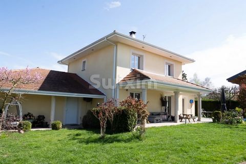 Ref:68092JL. Fall for this magnificent, bright villa in the coveted village of Messery. We are pleased to present to you this 5-room house dating from 2009 of 136m2 of living space with noble materials. Among its many assets, you will particularly ap...