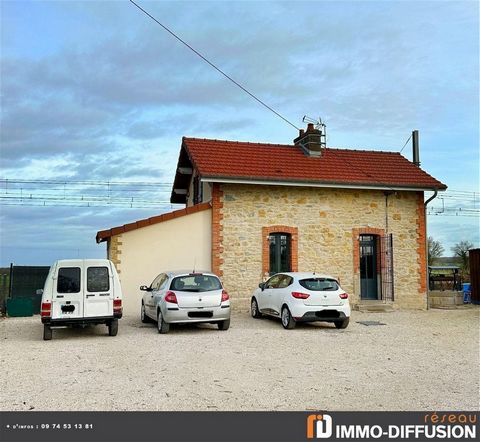 Mandate N°FRP160408 : House approximately 57 m2 including 3 room(s) - 2 bed-rooms - Garden : 600 m2. - Equipement annex : Garden, Cour *, Garage, parking, double vitrage, cellier, Fireplace, combles, Cellar - chauffage : aucun - More information is a...