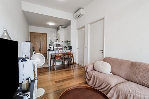 CEA Registration: L3010858B / R049998Z Preview in virtual tour: https://my.matterport.com/show/?m=J5UsGsgQd2H Welcome to this inviting one-bedroom apartment, meticulously maintained and eagerly awaiting your presence! Whether you're eager to move in ...