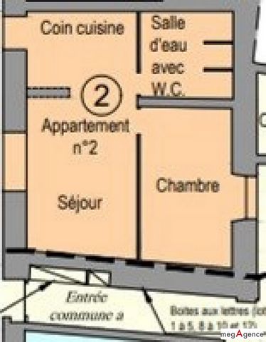 At the western entrance to Poitiers, close to all amenities and bus lines, we offer this apartment with an area of approximately 40 m², located on the ground floor. Currently rented, this property is aimed at owners wishing to invest or live there. I...