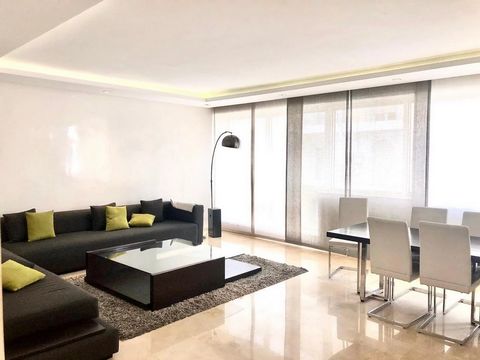 Located in Casablanca. Discover this superb 149 m² crossing apartment, located on the 3rd floor of a high-end and perfectly maintained building, in the heart of the prestigious Racine district. Nestled in a quiet cul-de-sac, this apartment offers a p...