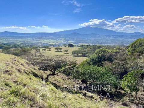 Miravalles Hot Springs In the heart of Guanacaste Mountain Range, on the slopes of the Miravalles Volcano, lies a 77-hectare (190 acres) farm that represents a remarkable business opportunity. Positioned just an hour from Daniel Oduber Quiros (Liberi...